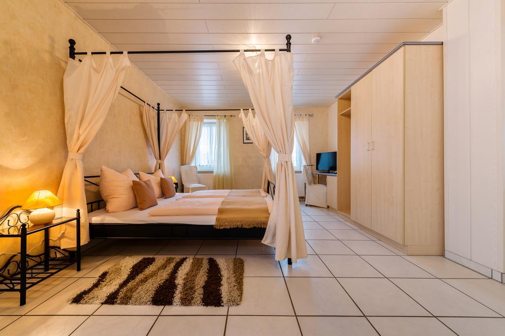 Moselhotel Ludwigs Köwerich Pokój zdjęcie